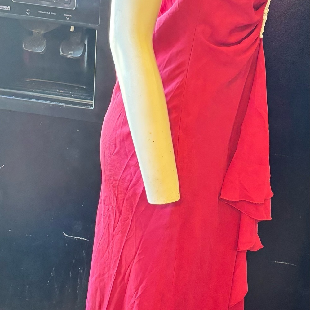 Milano Red ruffle dress - Picture 12 of 13